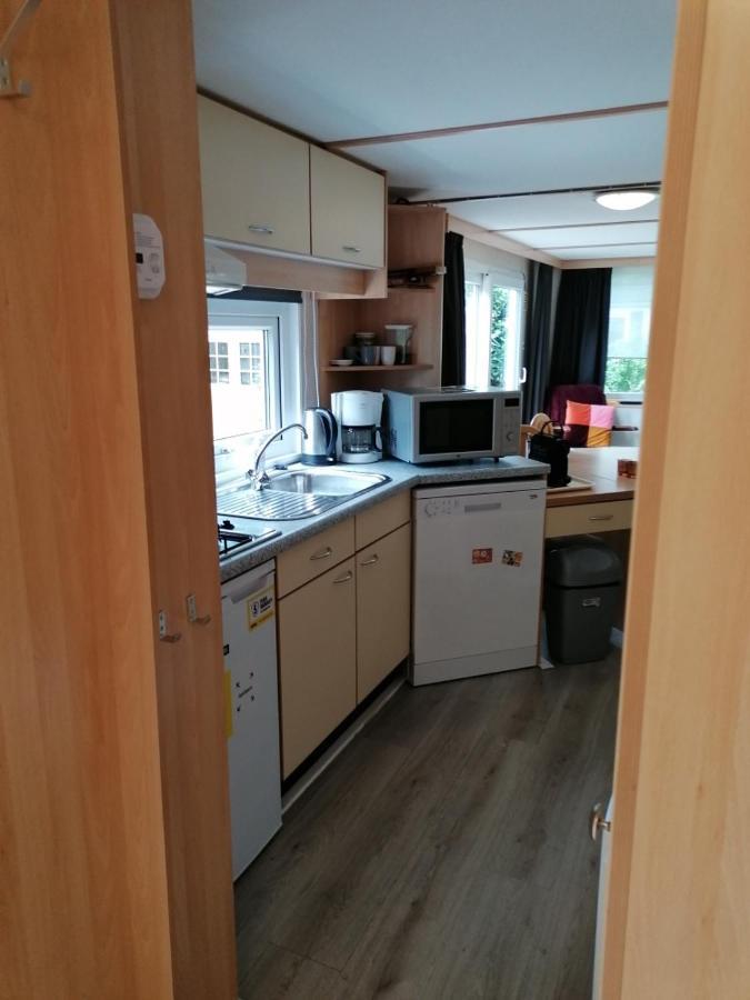 Chalet 4-6 Personen Epe F15 Van Alle Gemakken Voorzien Max Aantal Volwassen Personen Bedraagt 4 Ngoại thất bức ảnh